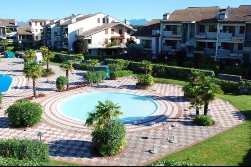 Ferienwohnung Casa Lorenzo Desenzano del Garda Exterior foto