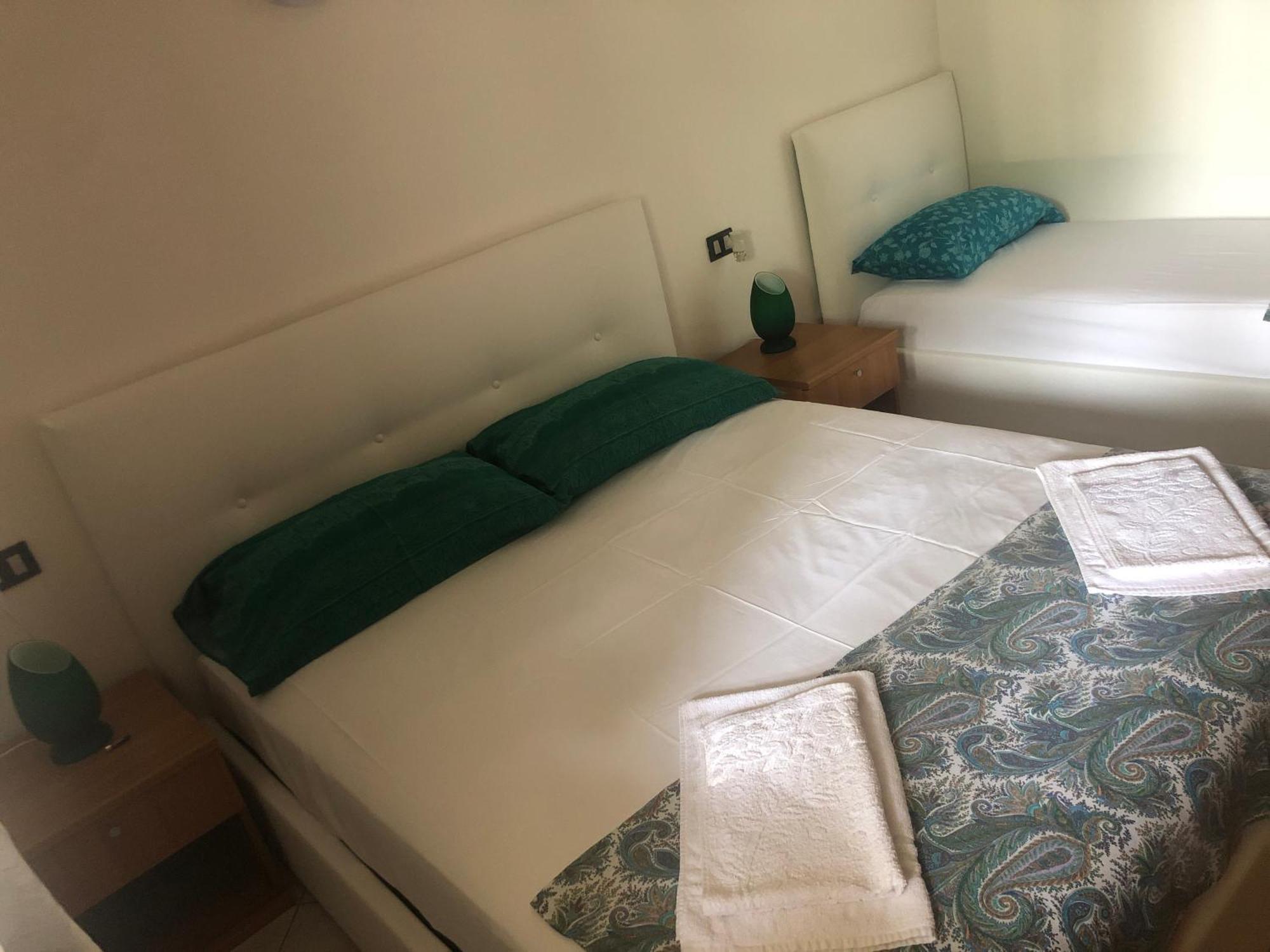 Ferienwohnung Casa Lorenzo Desenzano del Garda Exterior foto